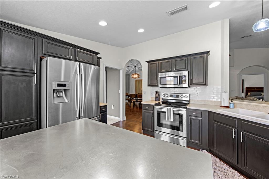 3401 Morning Lake DR # 202