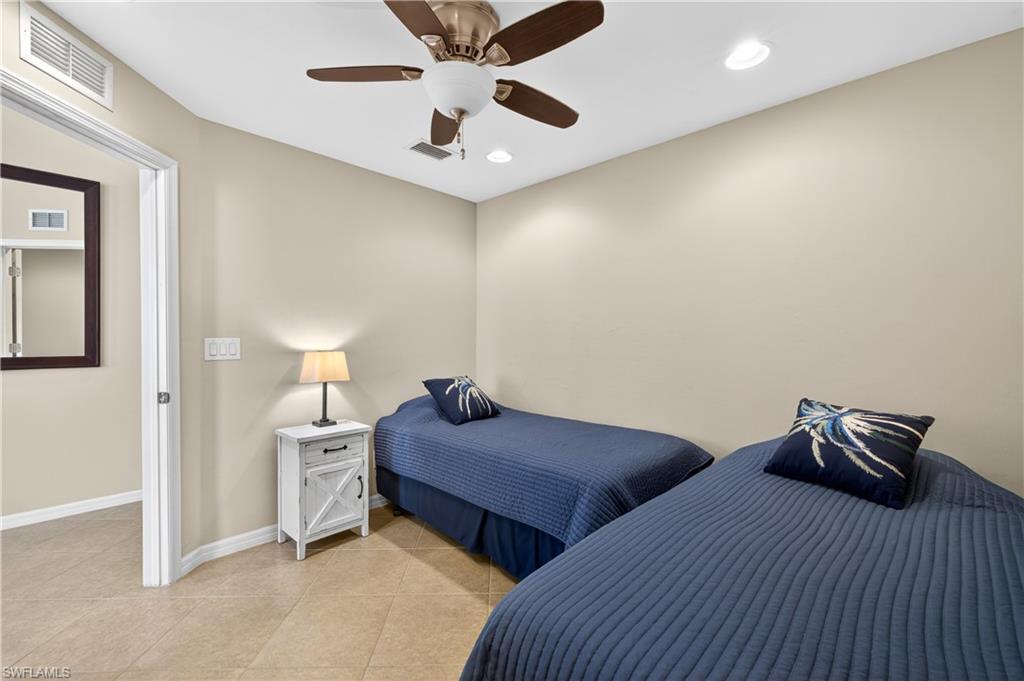 8541 Oakshade CIR 2