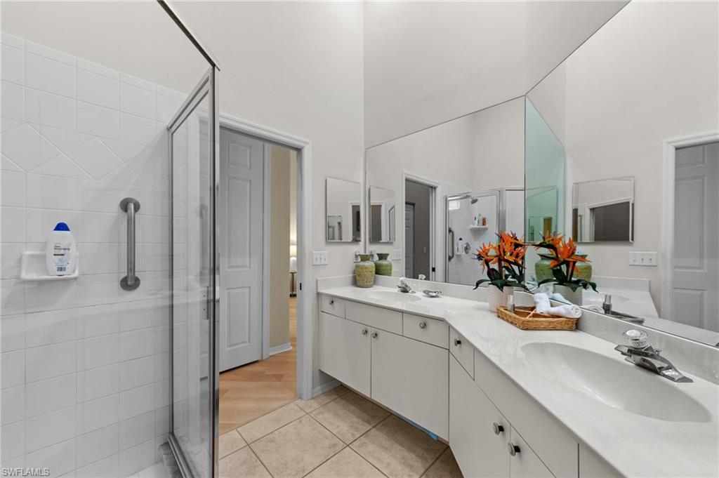 1240 Sarah Jean CIR M205