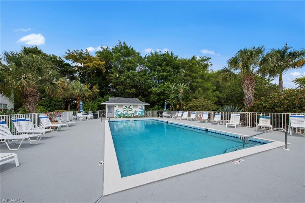 1240 Sarah Jean CIR M205