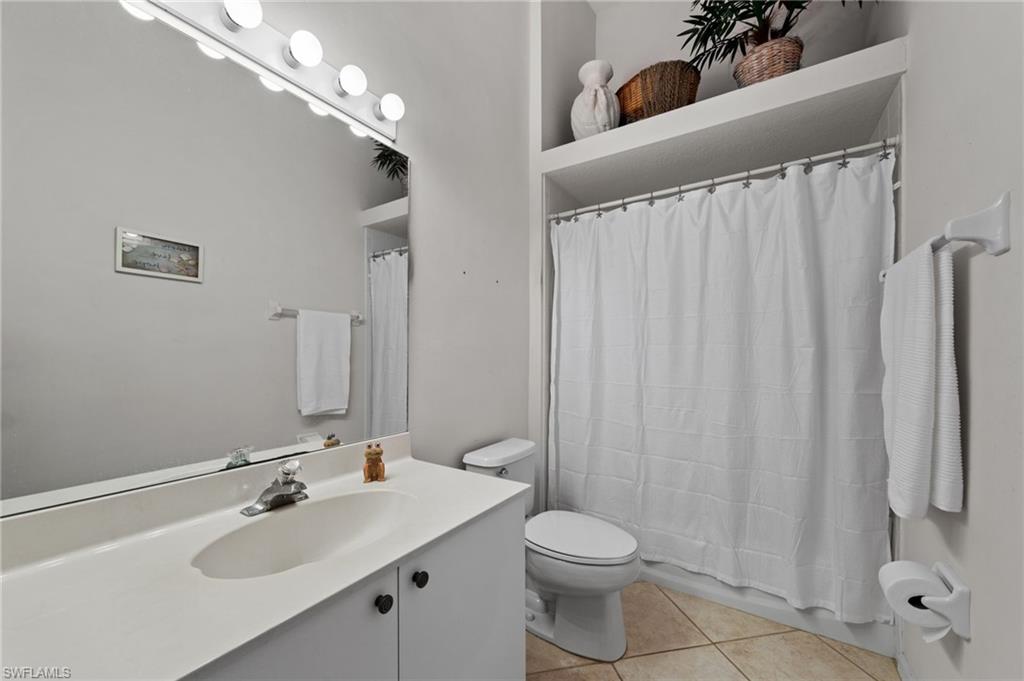 1240 Sarah Jean CIR M205