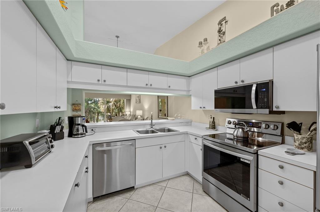 1240 Sarah Jean CIR M205