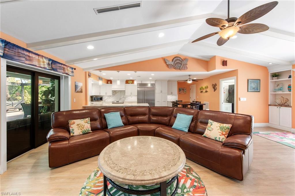 1813 Princess CT
