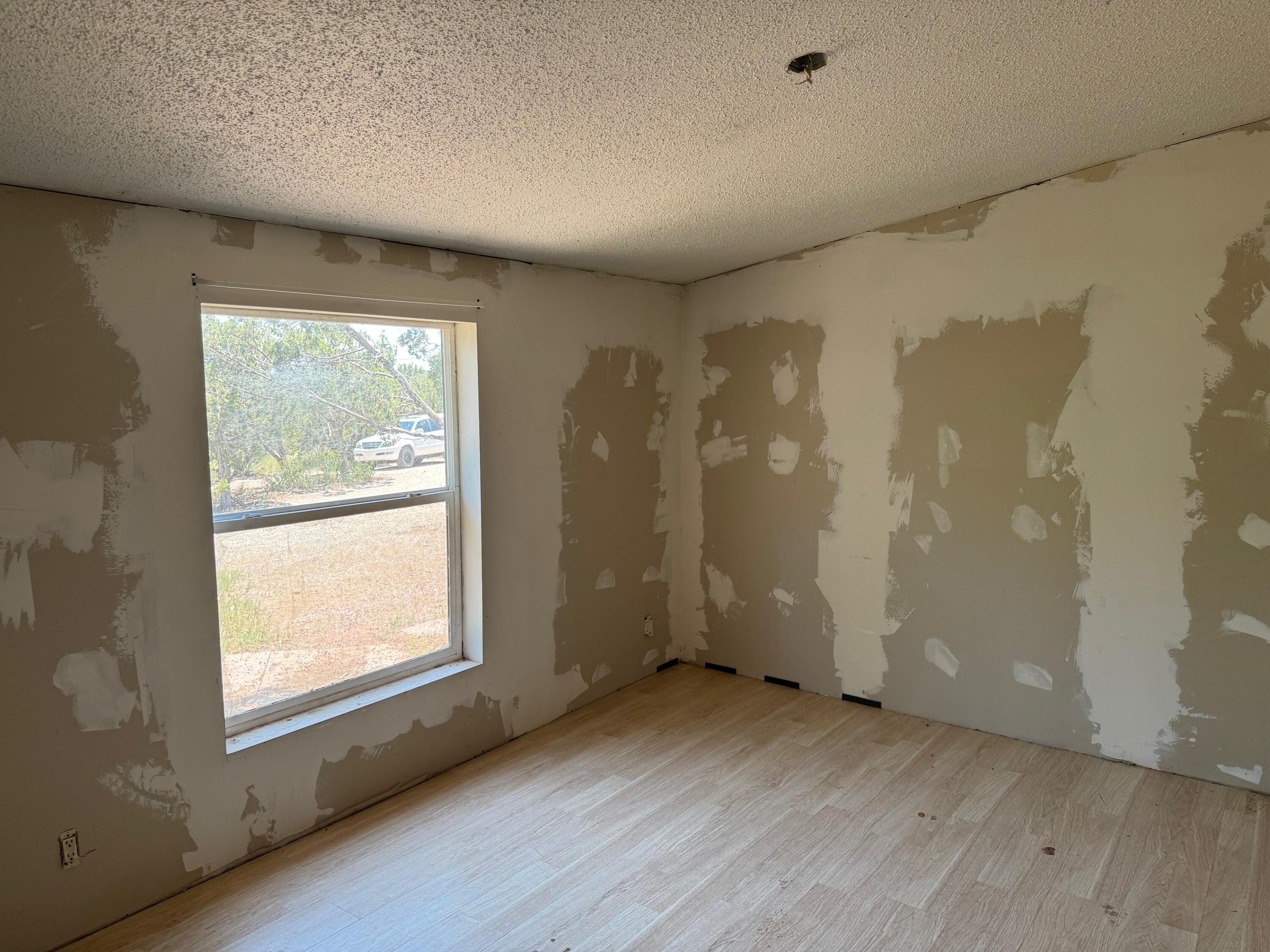13 E WILLARD Road