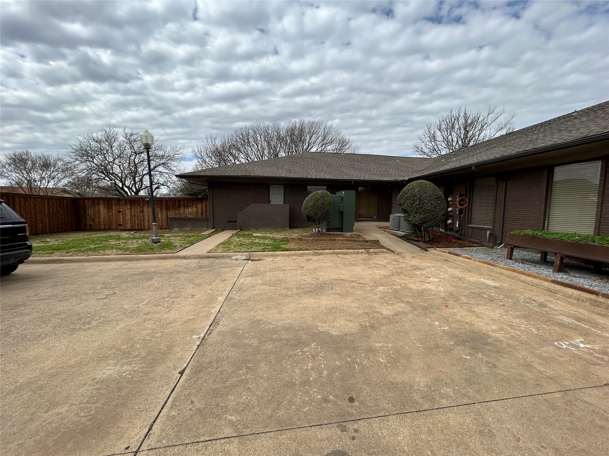 1605 N Garland Avenue N