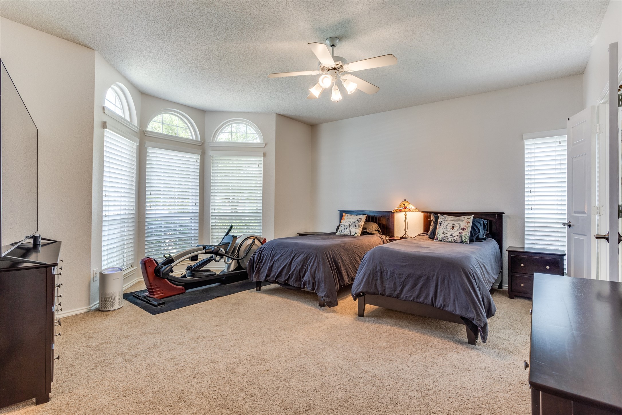7305 Crestfield Circle
