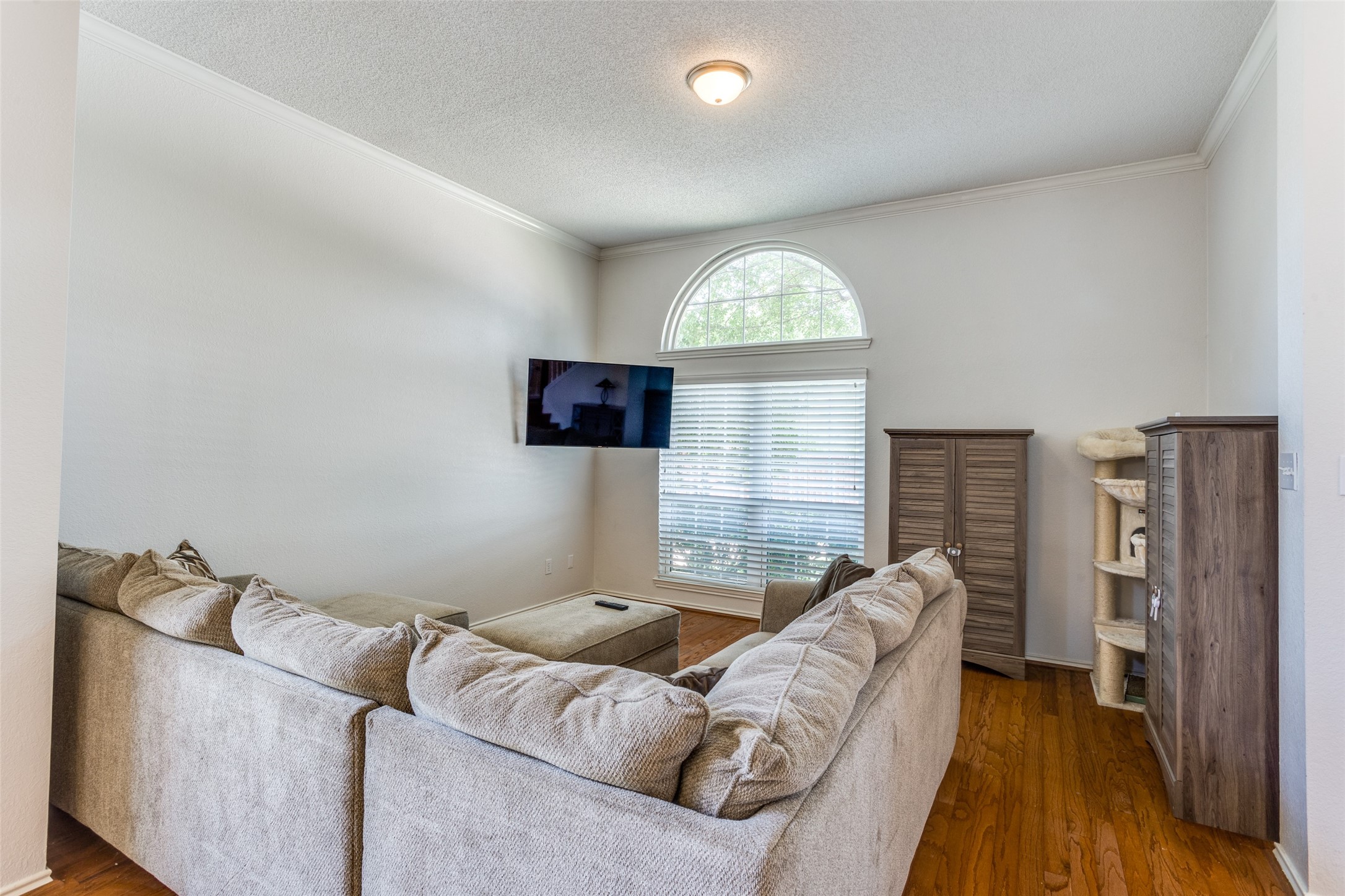 7305 Crestfield Circle
