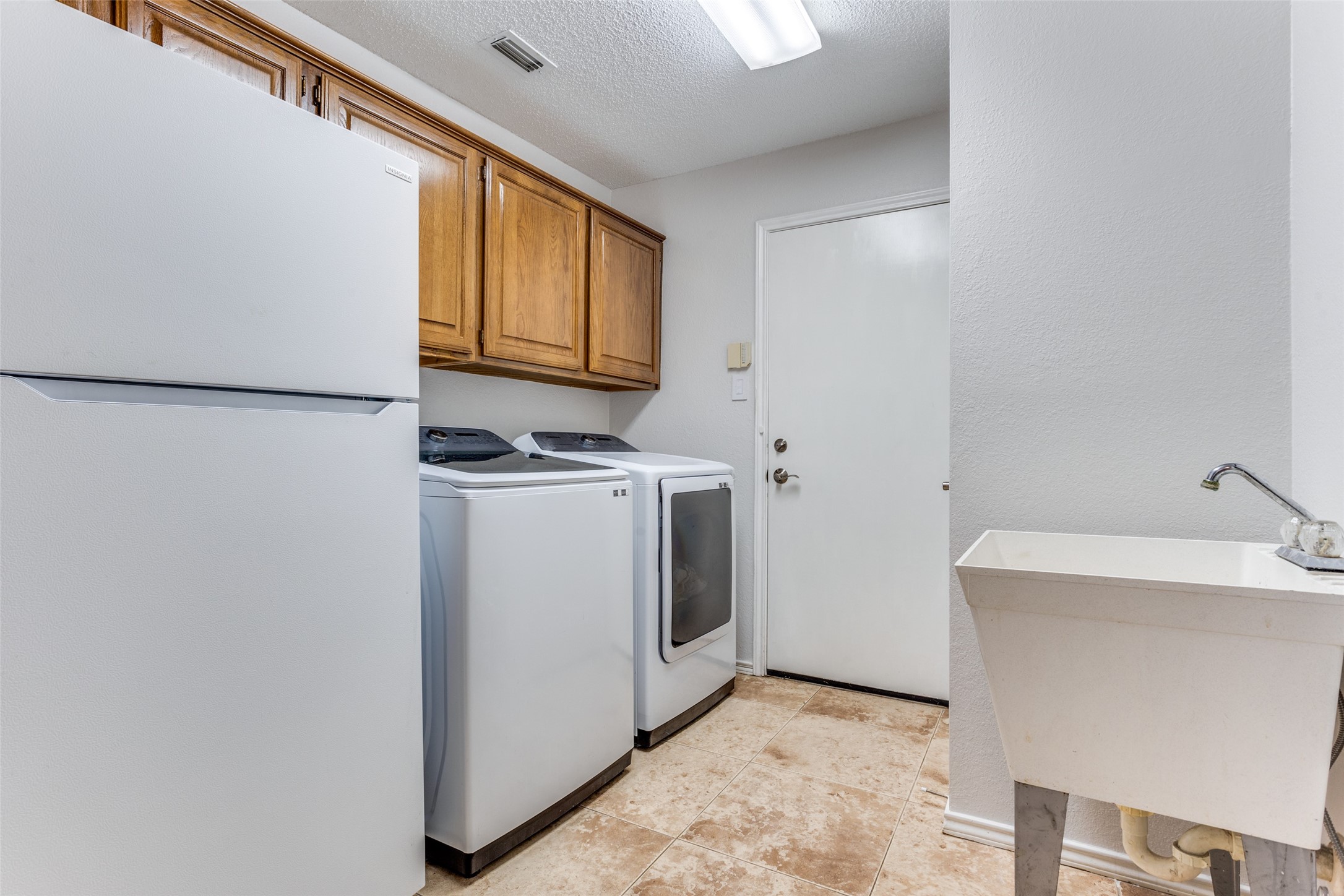 7305 Crestfield Circle