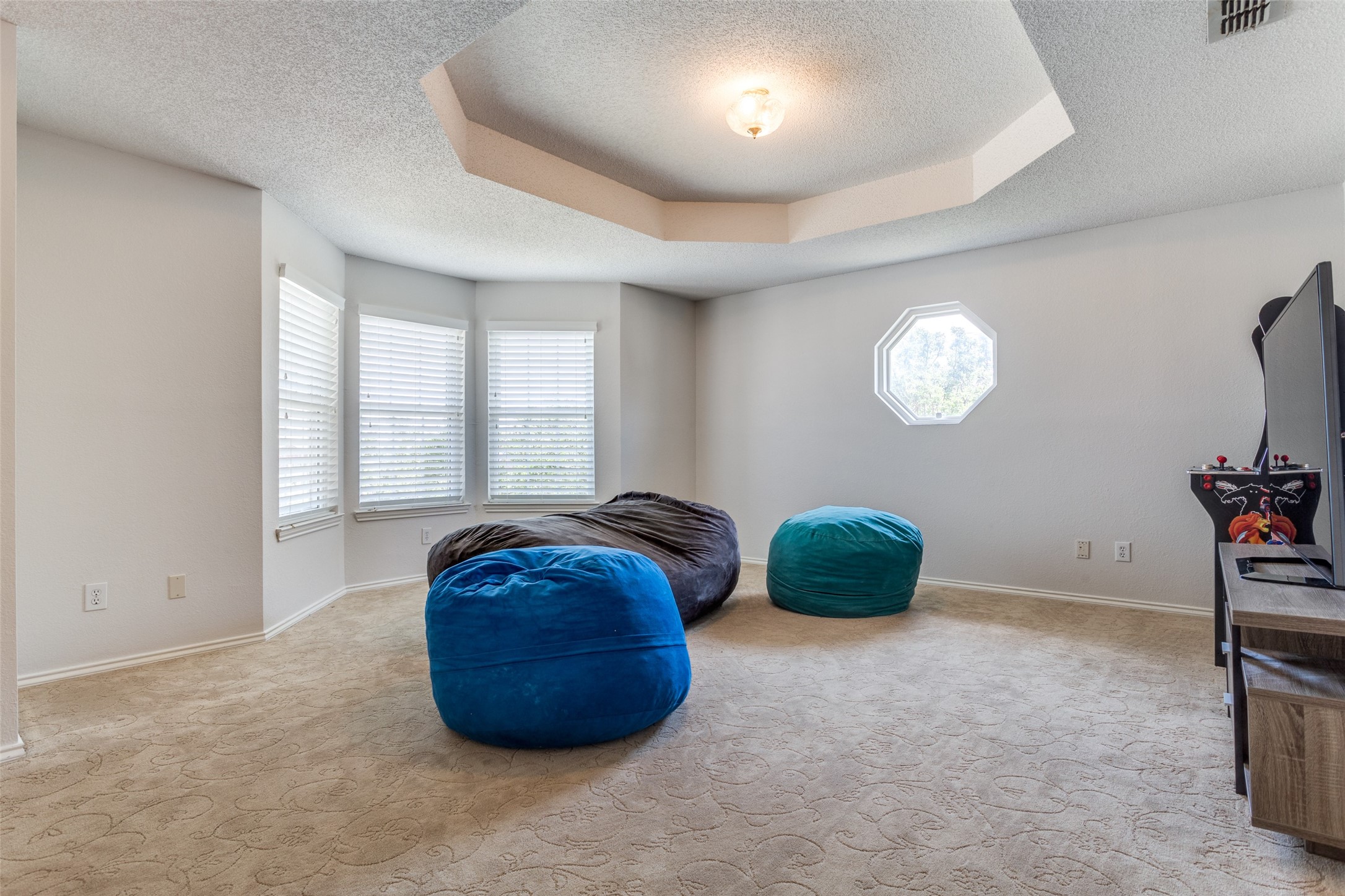 7305 Crestfield Circle