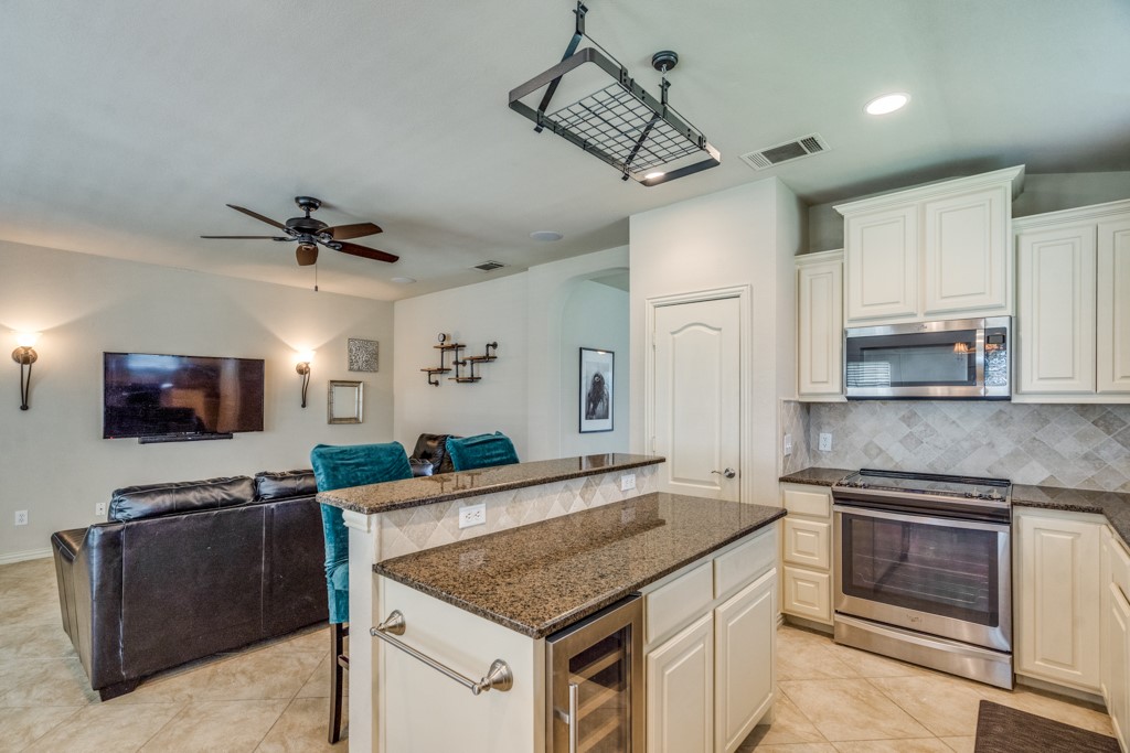 1911 Three Fountains Road