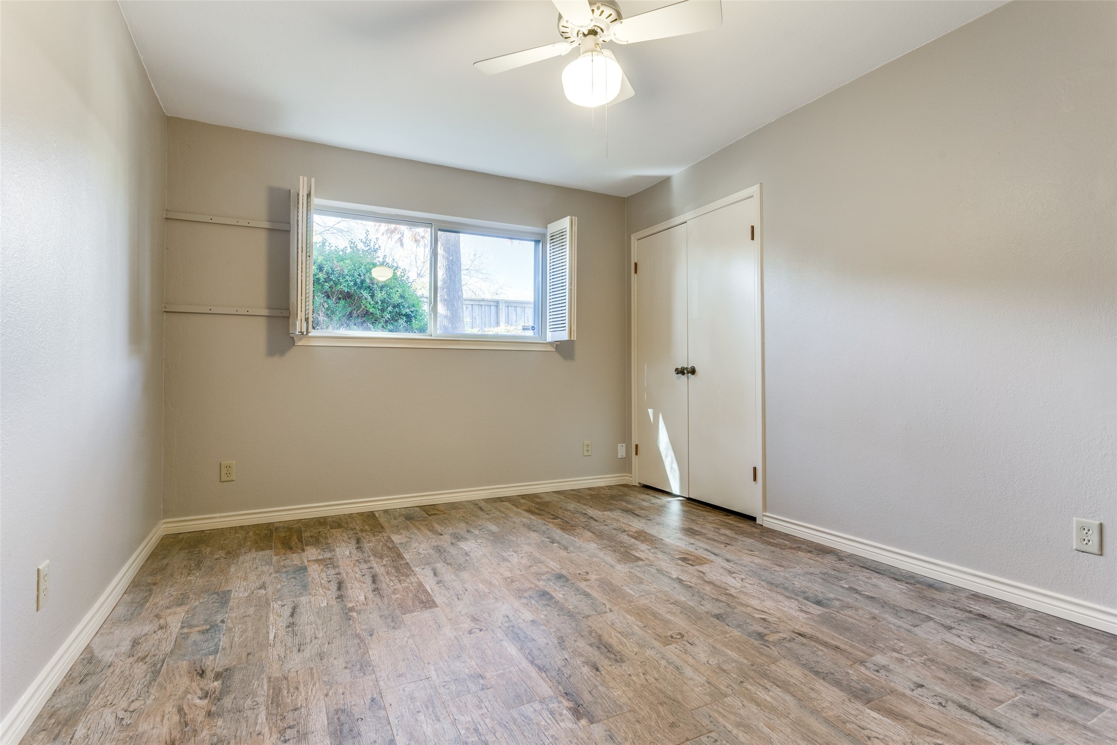 1233 Gardengate Circle