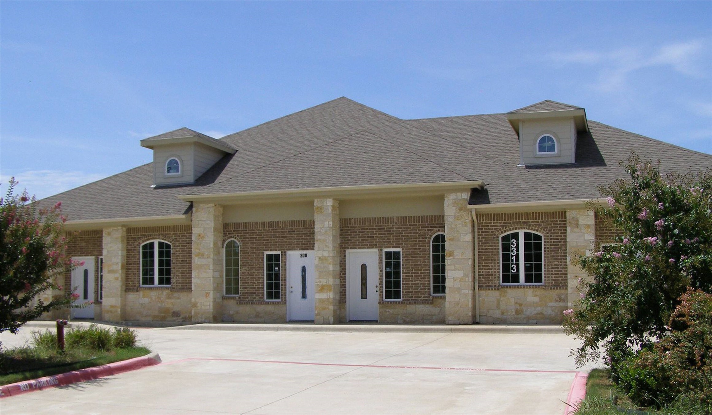 3313 Naaman School Road 500