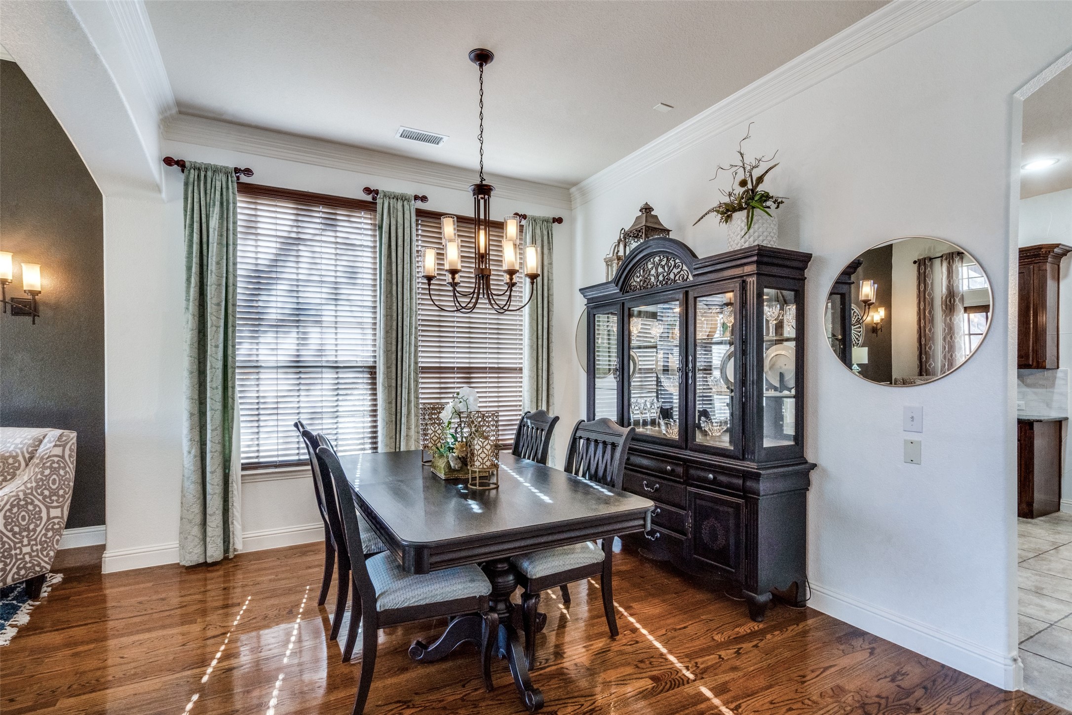 1111 Mandeville Drive