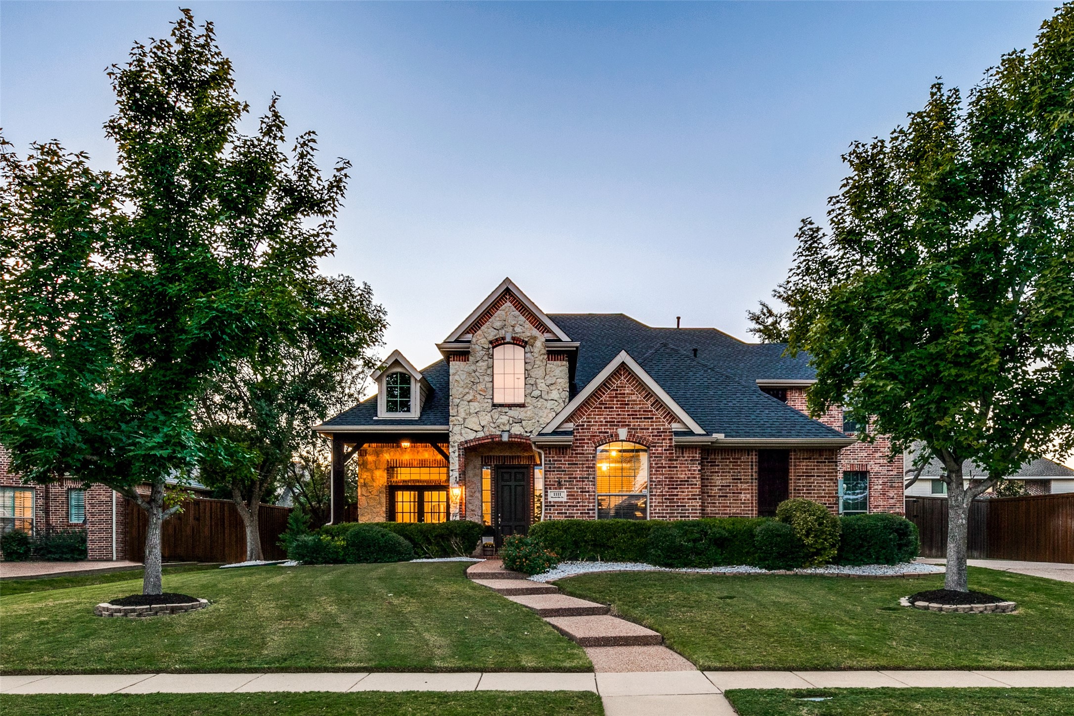 1111 Mandeville Drive