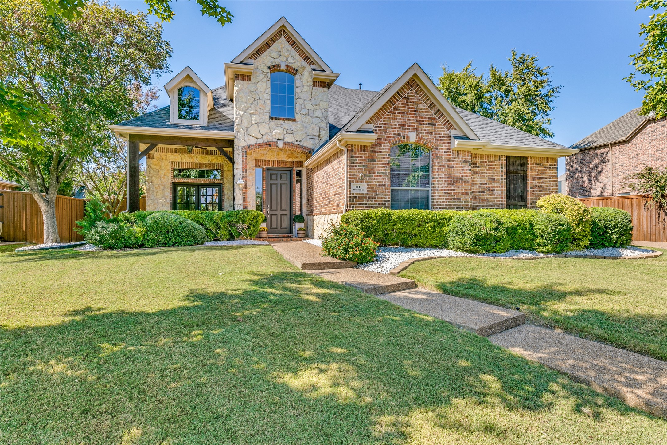 1111 Mandeville Drive