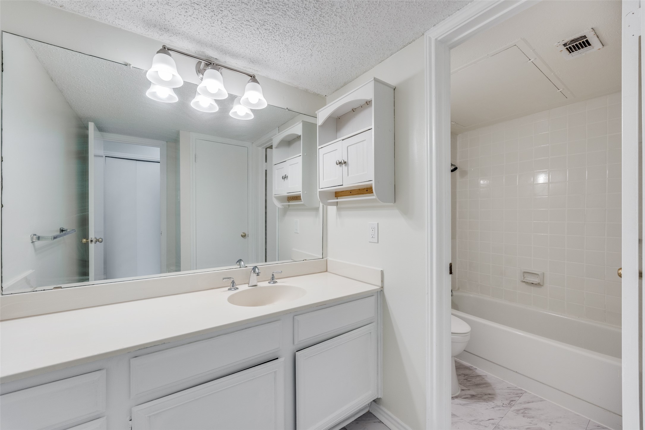 15151 Berry Trail 1104