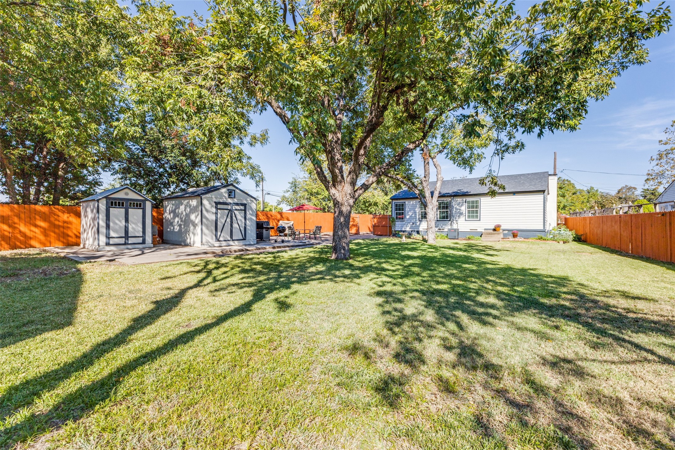 4230 S Cresthaven Road