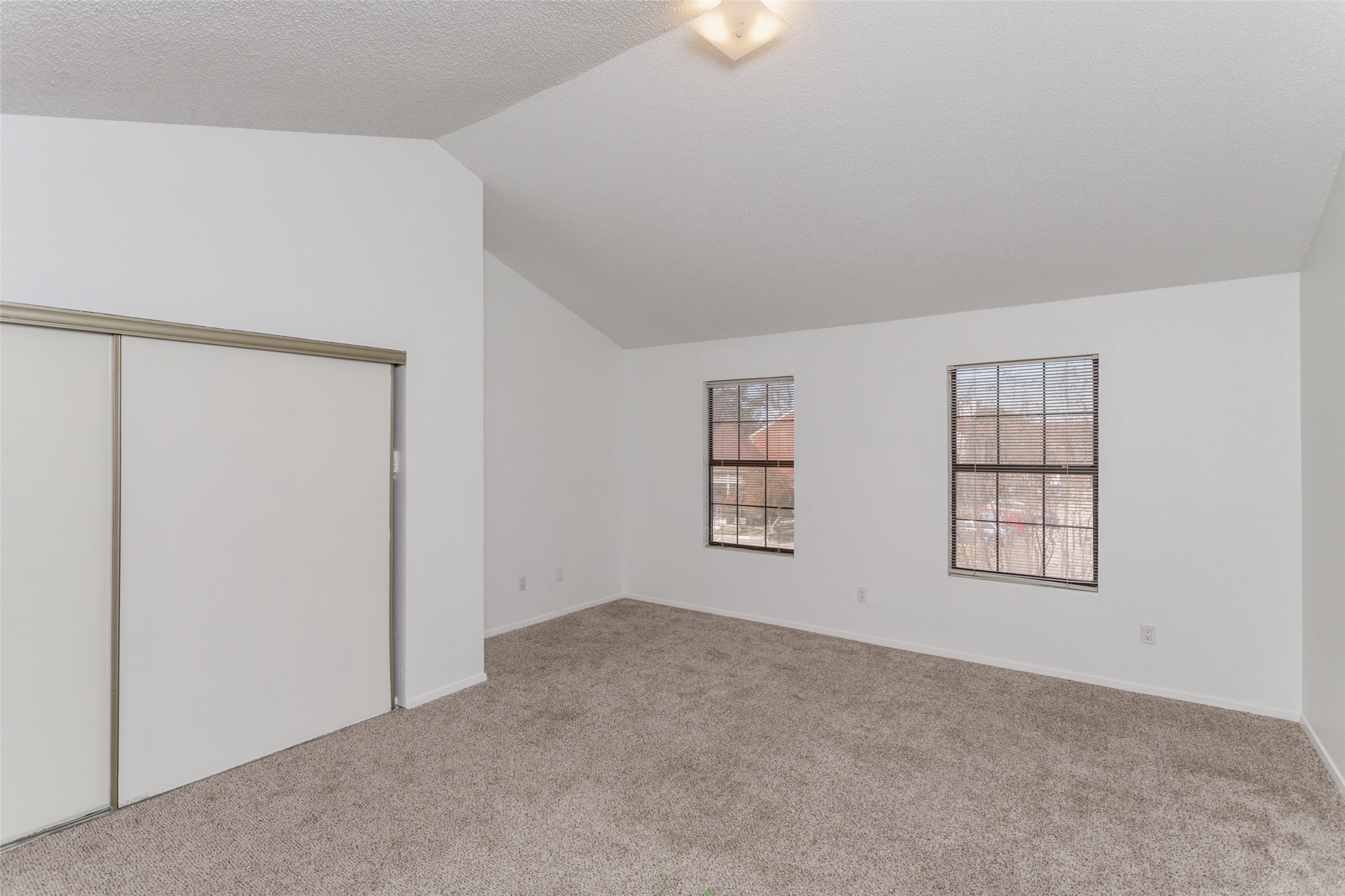 200 Samuel Boulevard 1