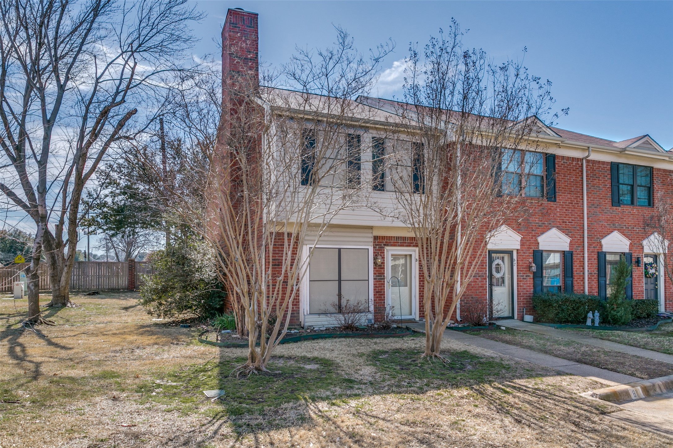 200 Samuel Boulevard 1