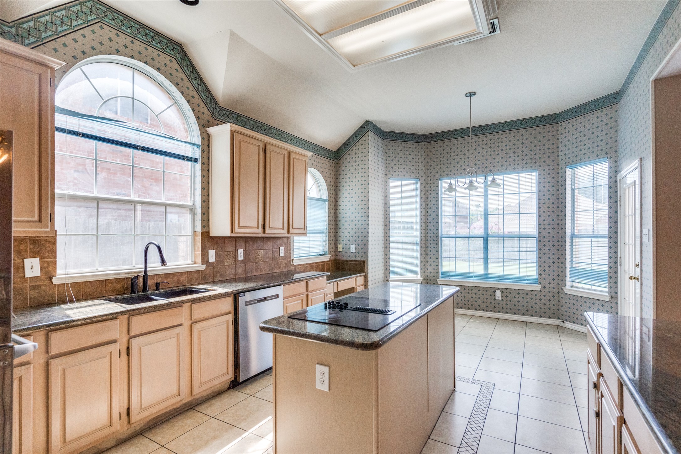 1521 Santa Fe Trail