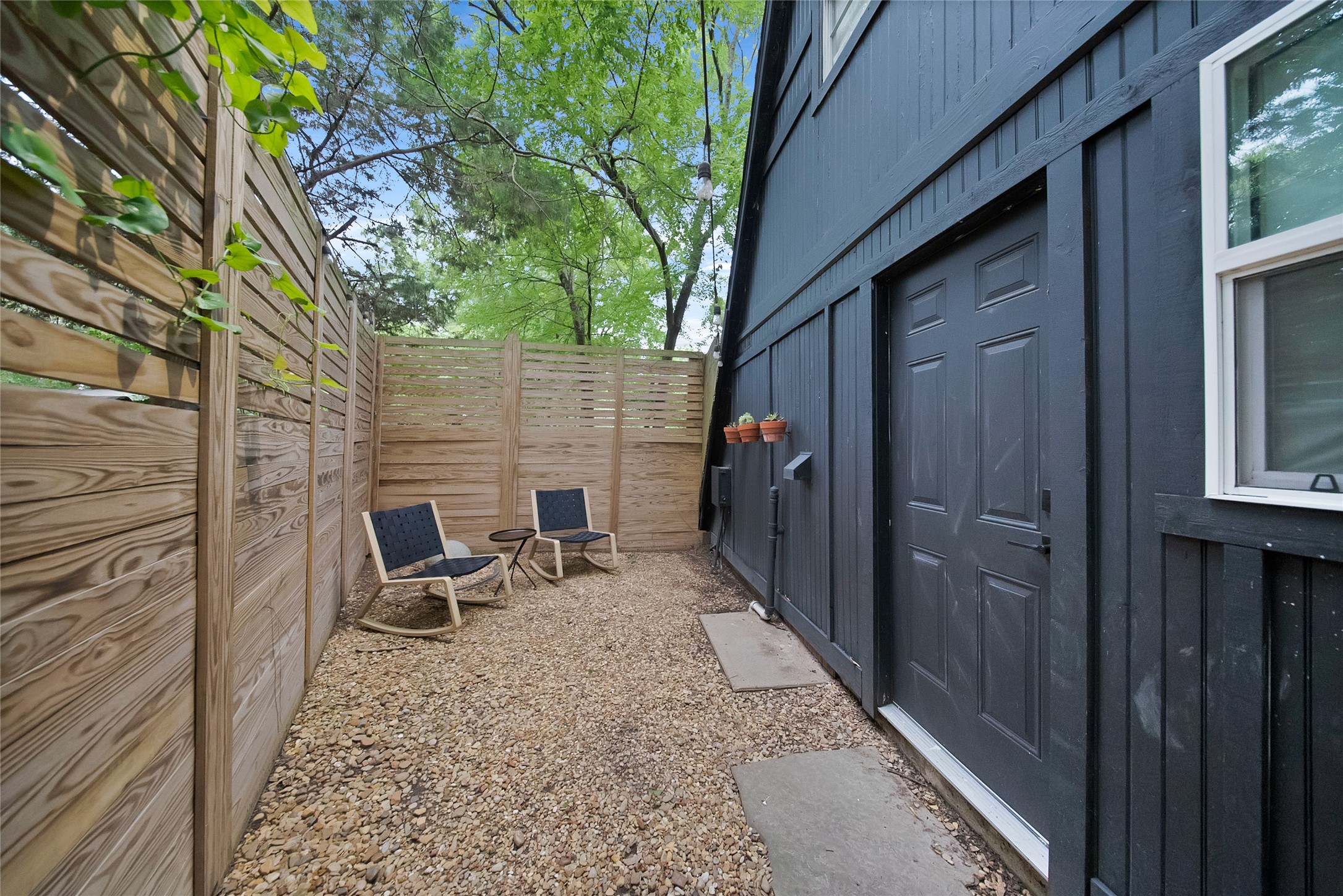 120 Lakeway Lane