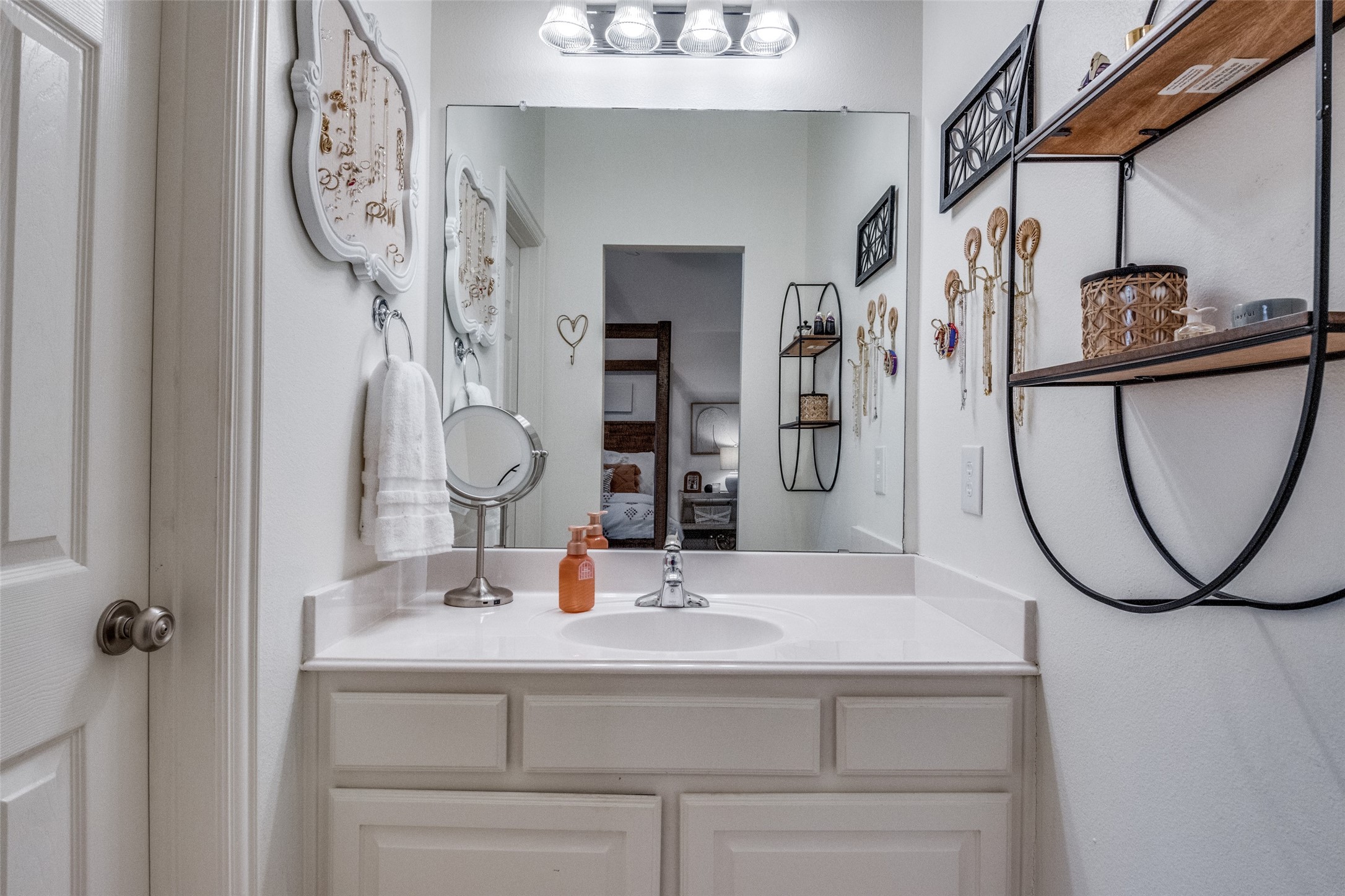 830 Mustang Ridge Drive