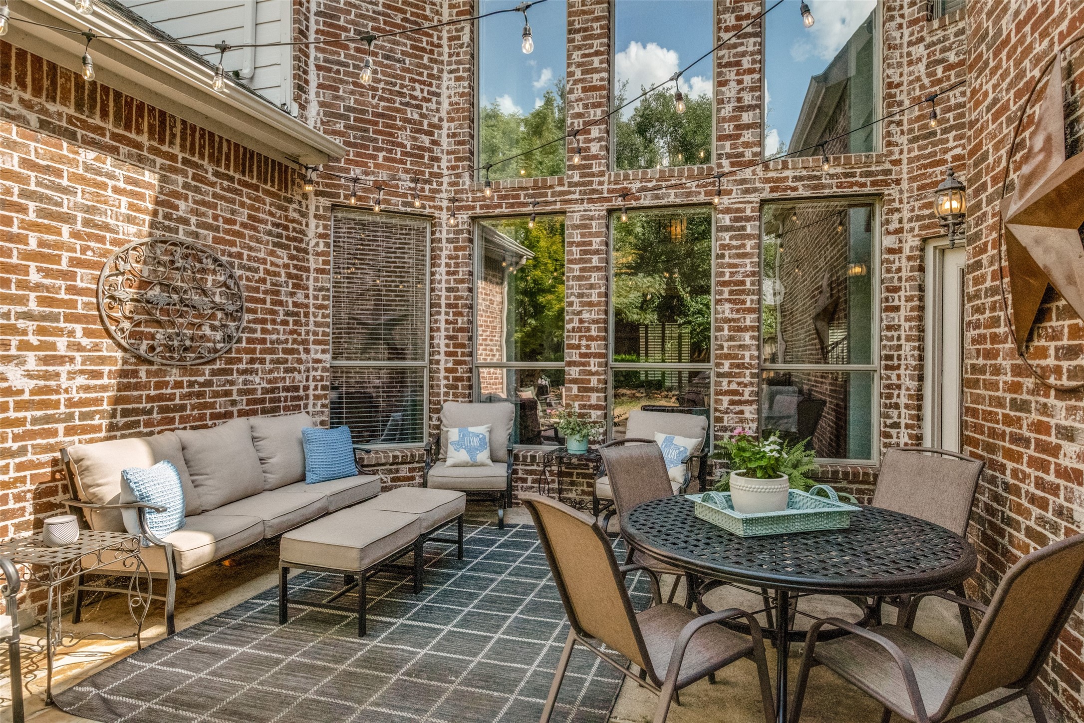 830 Mustang Ridge Drive