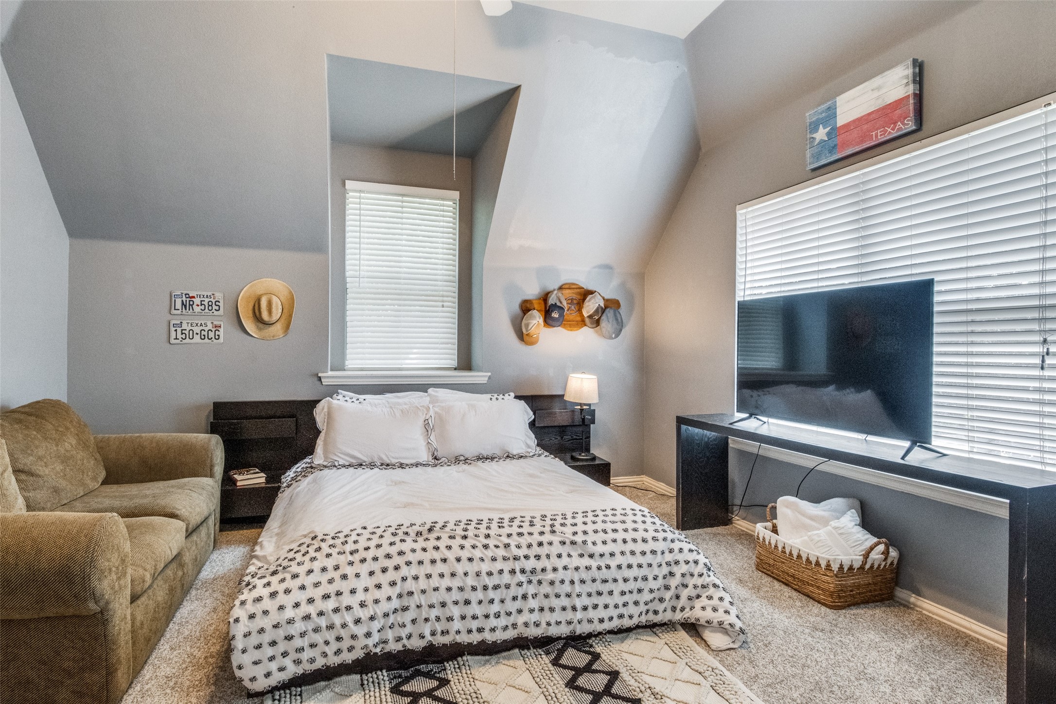 830 Mustang Ridge Drive