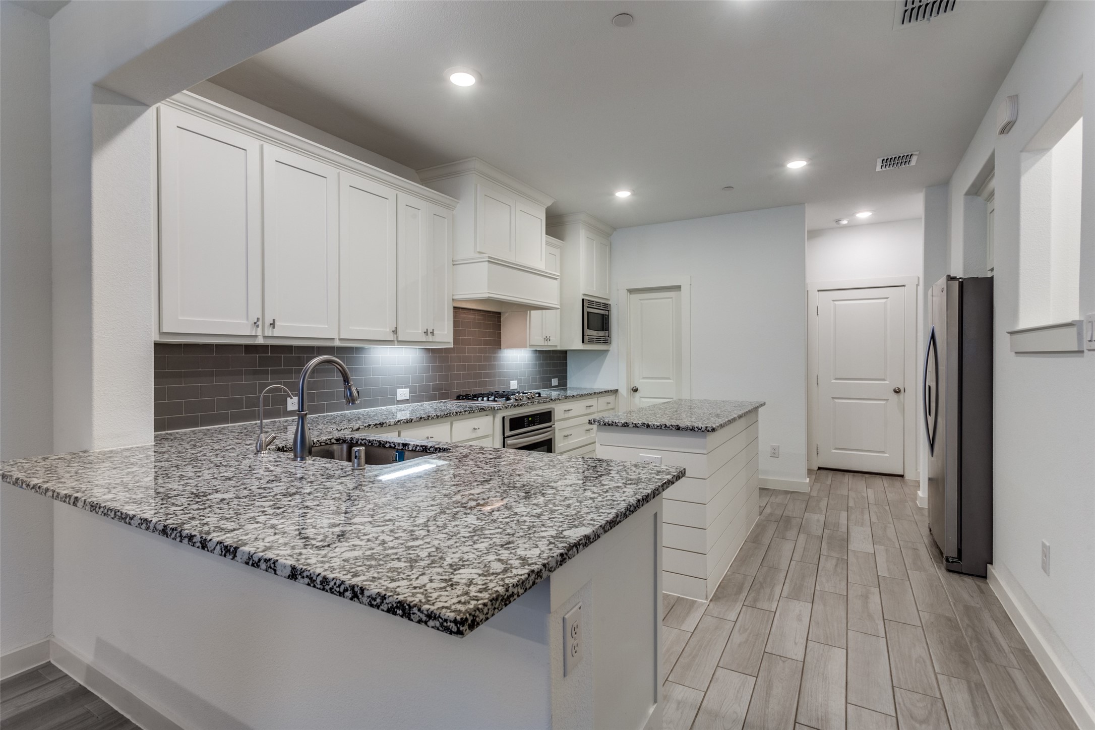 2728 Shelby Drive