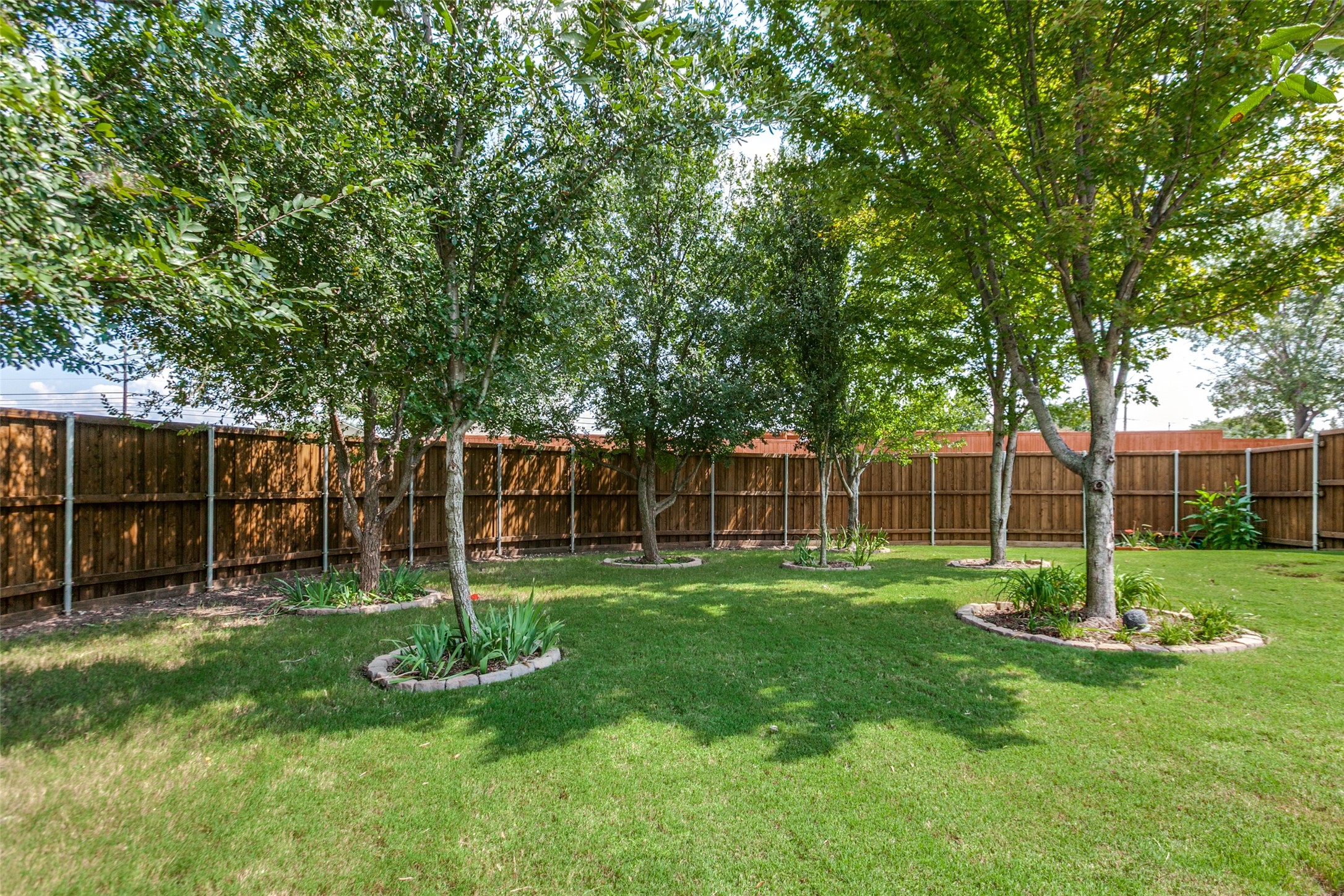 1601 Boxwood Lane