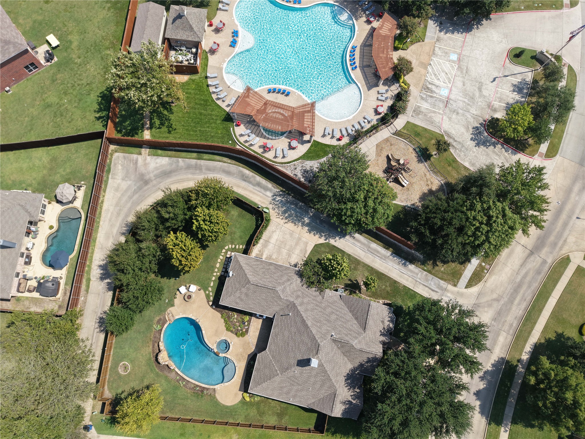 1601 Boxwood Lane