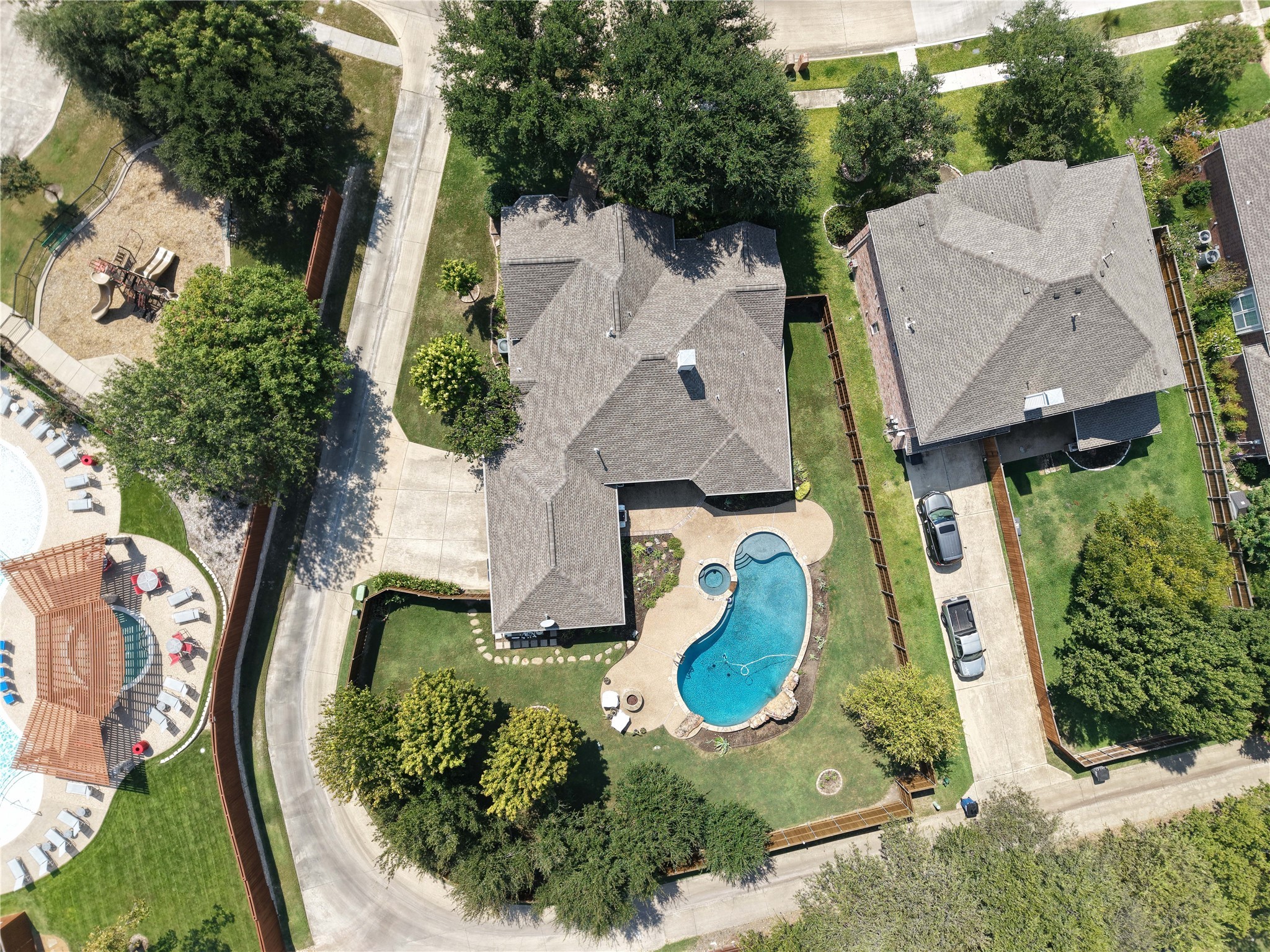 1601 Boxwood Lane