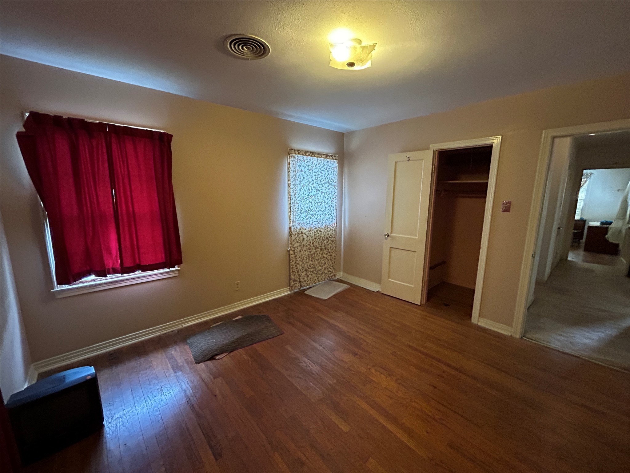 3435 Poinsettia Drive