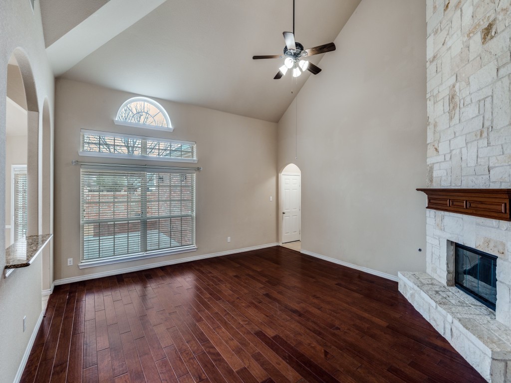 1222 Oak Hill Lane