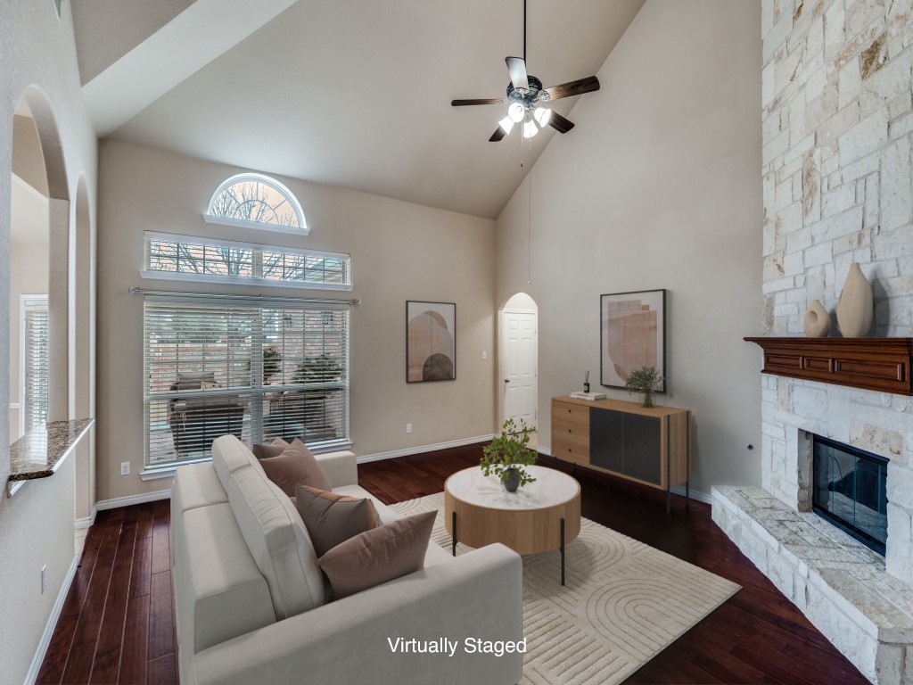 1222 Oak Hill Lane