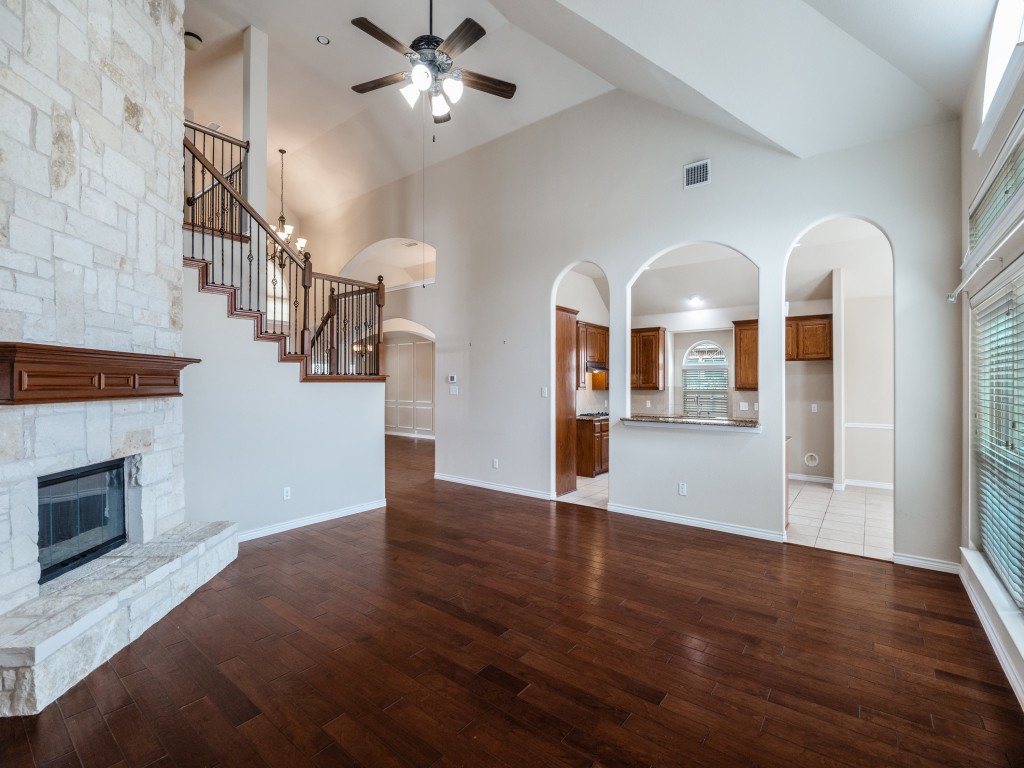 1222 Oak Hill Lane