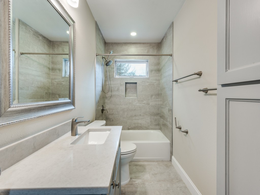 8728 Boundbrook Avenue