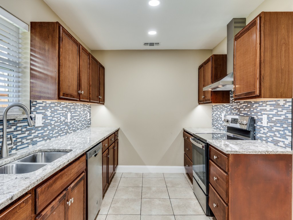 8911 Angleton Place