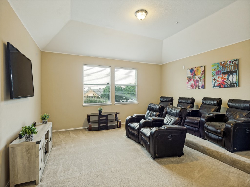 1192 Oak Hill Lane
