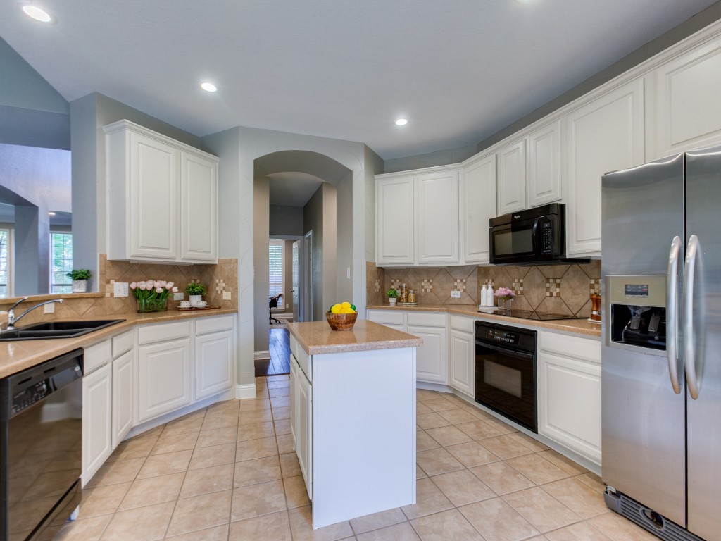 421 Shady Oaks Drive