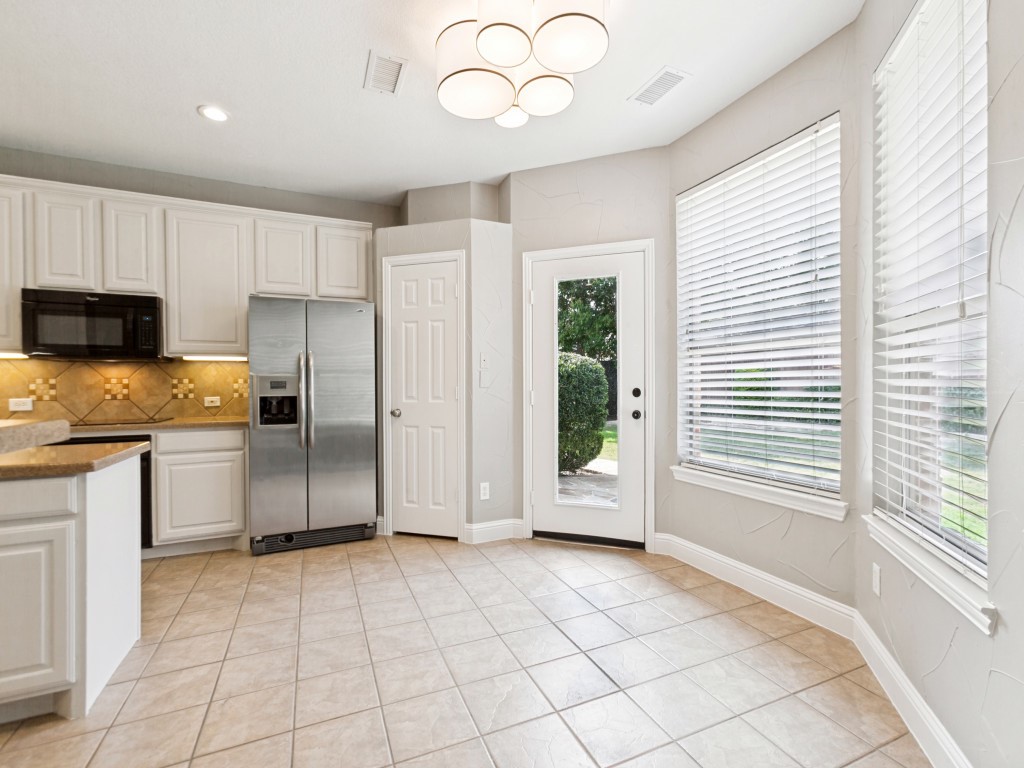 421 Shady Oaks Drive