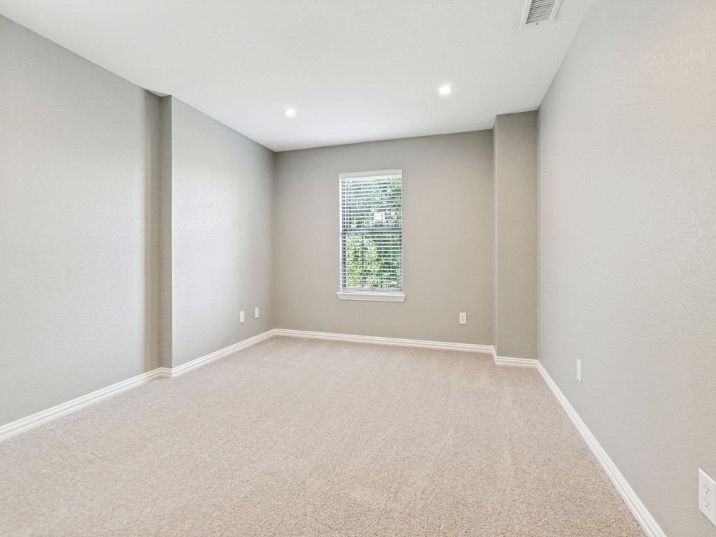 421 Shady Oaks Drive