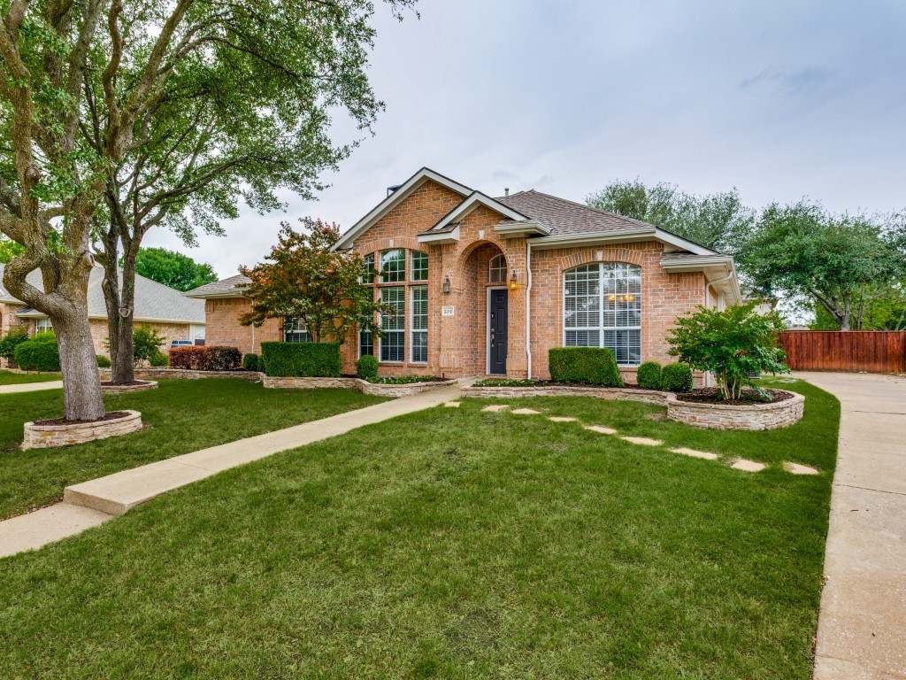 529 Lochwood Drive
