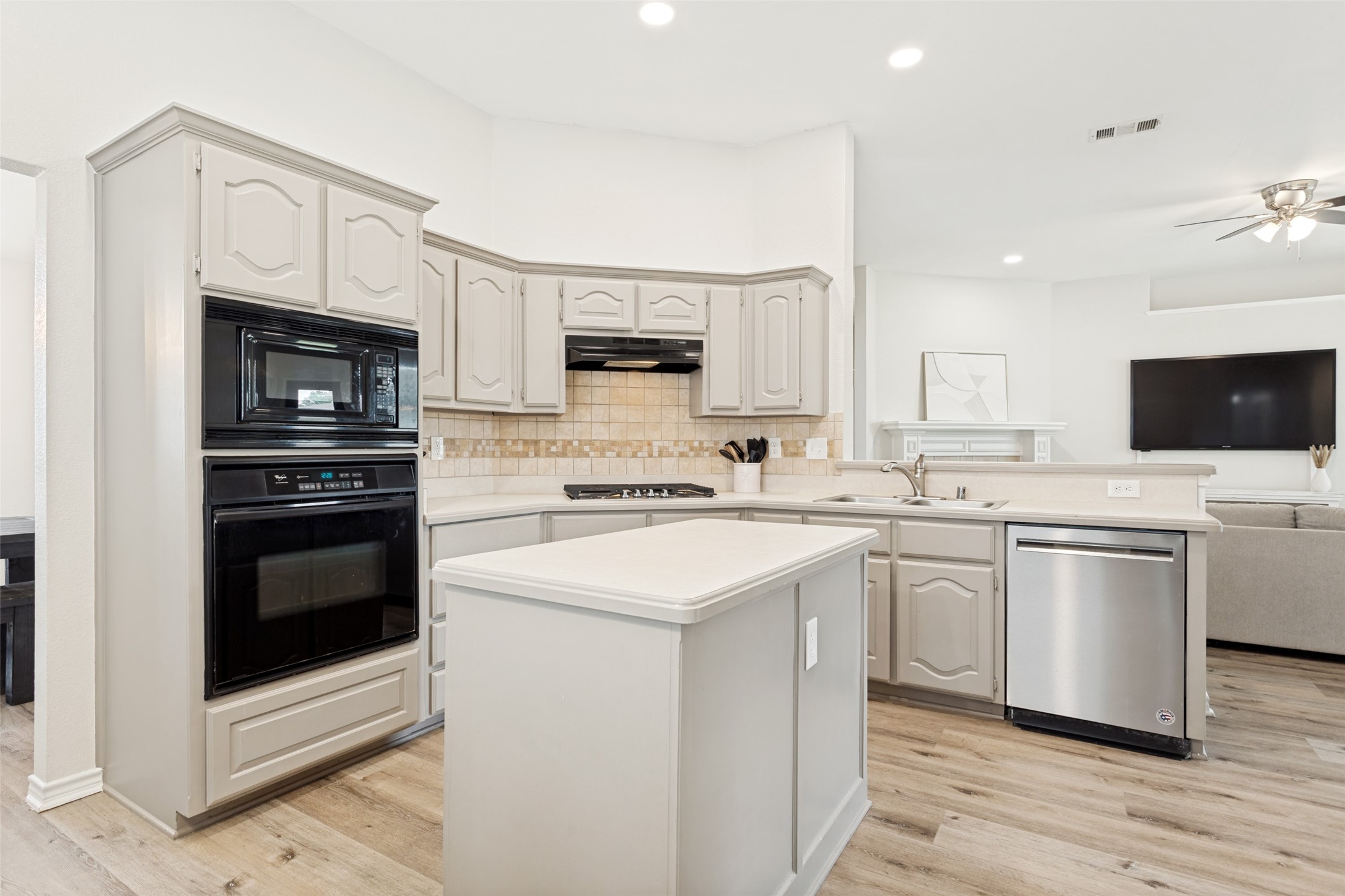529 Lochwood Drive