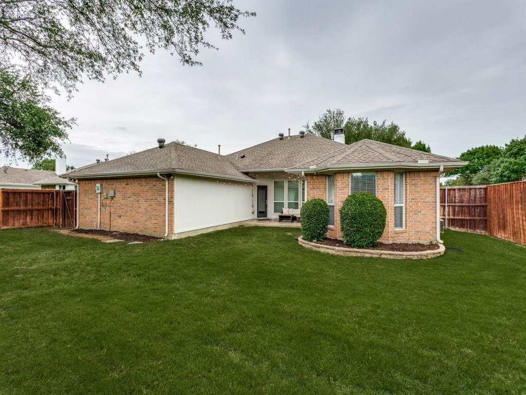 529 Lochwood Drive