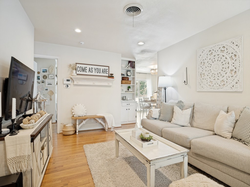 411 Lynn Street
