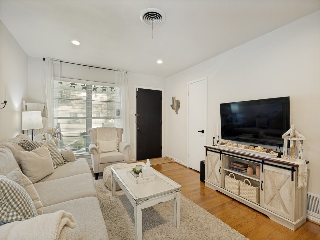 411 Lynn Street