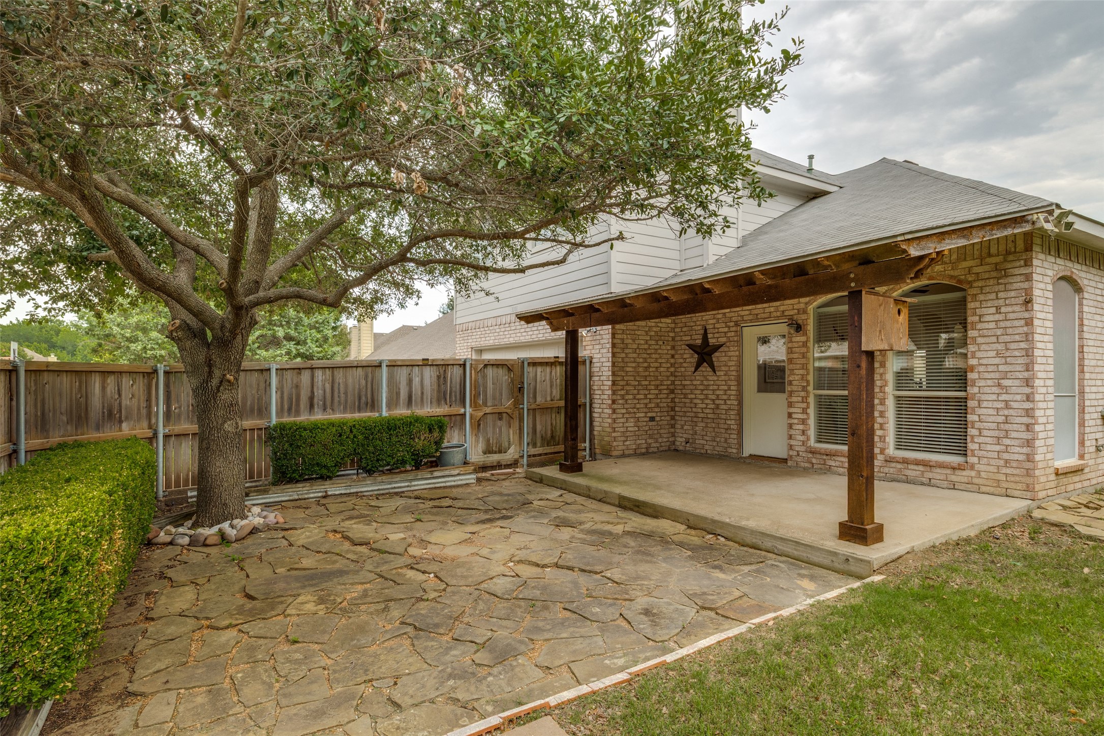 3301 Mosswood Drive