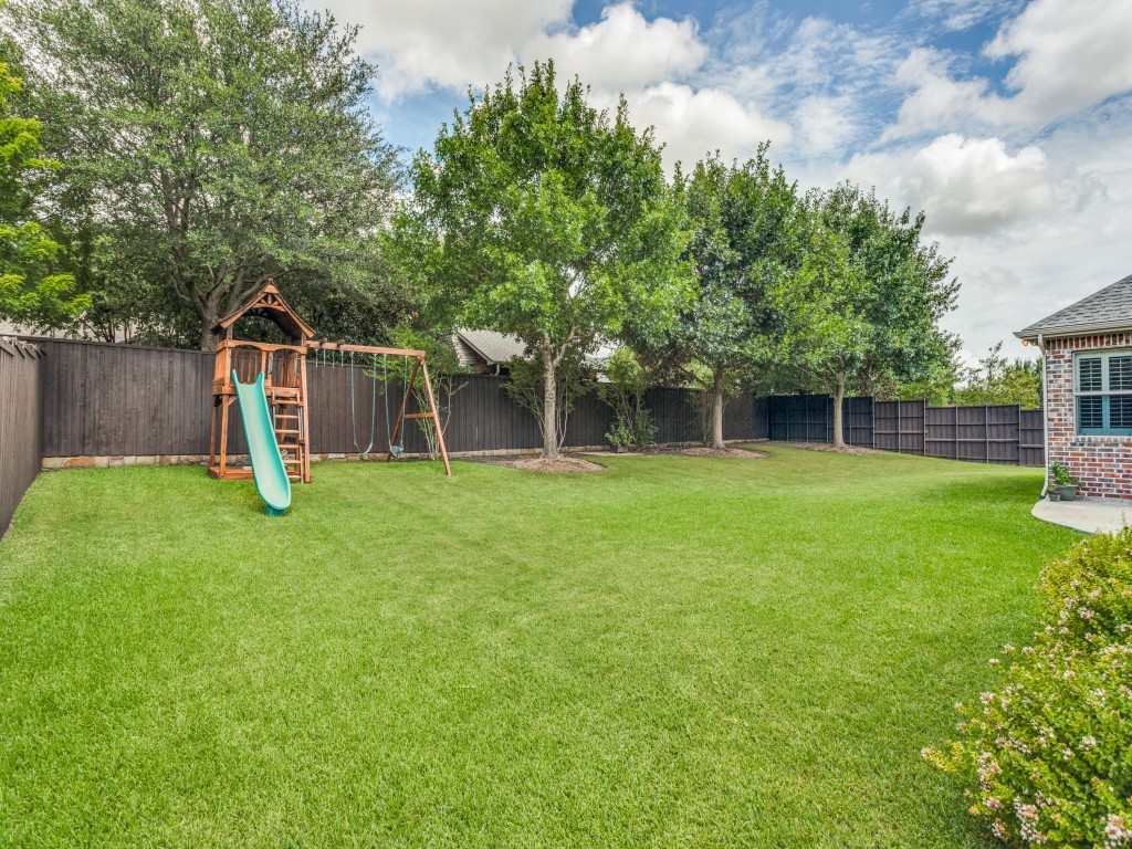 1312 Thornwood Drive