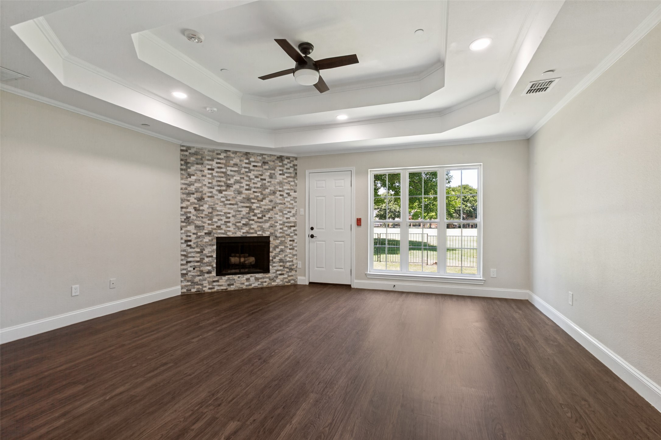 3001 Oak Springs Drive